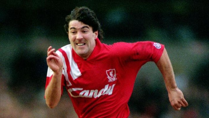 Dean Saunders 22 February 1992, Norwich - Football League Division One - Norwich City v Liverpool - Dean Saunders of Liverpool. (Photo by Mark Leech/Offside via Getty Images)