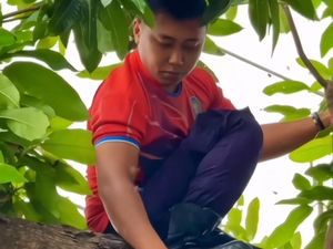 Anggaran Minim, Damkar Mataram Pakai Alat Pelindung Bergantian Anggaran Minim, Damkar Mataram Pakai Alat Pelindung Bergantian