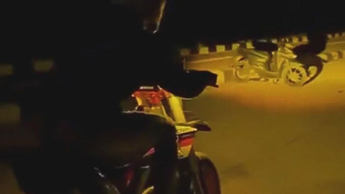 Video: Heboh Pemotor Pergoki Muda-mudi Mesum di Pakansari, Ternyata Hoaks