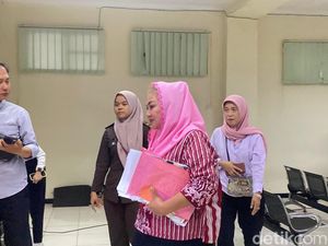 Mbak Ita Menangis di Persidangan, Bantah Terima Suap Proyek Pemkot Semarang
