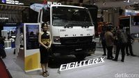 Mitsubishi Fuso Bawa Fighter X Terbaru - Mobil EV Charger Truk ke GIIAS 2025