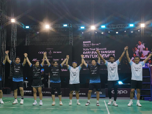 OPPO Ukir Sejarah Bareng 9 Legenda Bulutangkis, Donasi Tembus Rp2,5 M! OPPO Ukir Sejarah Bareng 9 Legenda Bulutangkis, Donasi Tembus Rp2,5 M!