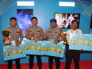 Polda Banten Raih 4 Penghargaan di Ajang Awarding Day Divisi Humas Polri 2025 Polda Banten Raih 4 Penghargaan di Ajang Awarding Day Divisi Humas Polri 2025