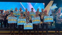 Polda Jatim Borong Penghargaan di Awarding Day Apresiasi Kreasi Polri