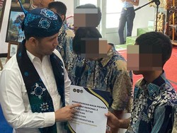 Wagub Jatim Serahkan Remisi Anak Binaan LPKA Blitar di Hari Anak Nasional