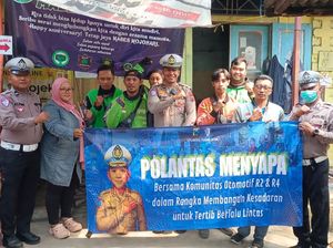 Polantas Edukasi Ojol untuk Cegah Kecelakaan di Mojokerto Polantas Edukasi Ojol untuk Cegah Kecelakaan di Mojokerto
