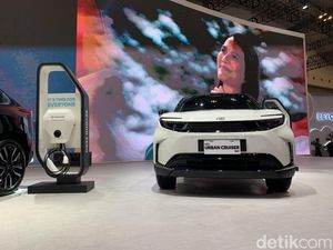 Toyota Bawa Dua Mobil Listrik di GIIAS 2025: Urban Cruiser EV dan bZ4X Bikinan Lokal