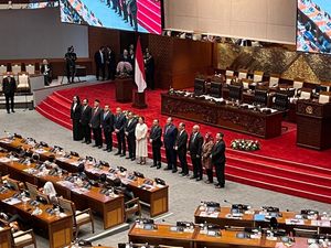DPR Setujui 9 Calon Anggota Unsur Pengarah Penanggulangan Bencana DPR Setujui 9 Calon Anggota Unsur Pengarah Penanggulangan Bencana