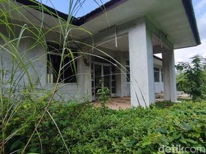 Potret SMKN Senilai Rp 2,6 M yang Terbengkalai di Ciamis Potret SMKN Senilai Rp 2,6 M yang Terbengkalai di Ciamis