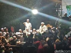 Kronologi Bentrokan Acara Habib Rizieq Versi PWI LS