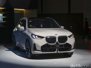 BMW Pamer Mobil Ber-DNA Indonesia di GIIAS 2025