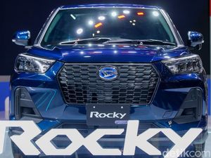 Meluncur Bulan Lalu, SPK Daihatsu Rocky Hybrid Tembus Segini Meluncur Bulan Lalu, SPK Daihatsu Rocky Hybrid Tembus Segini