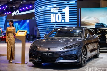 Debut Mewah Denza Z9 Ramaikan GIIAS 2025
