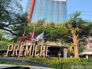 Tamu Terjun di Hotel Premiere Pekanbaru, Ternyata Dalam Kondisi Mabuk Tamu Terjun di Hotel Premiere Pekanbaru, Ternyata Dalam Kondisi Mabuk