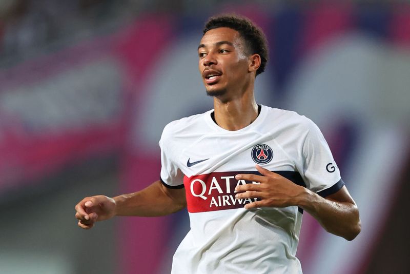 Hugo Ekitike OSAKA, JAPAN - JULY 28: Hugo Ekitike of PSG during the preseason friendly match between Cerezo Osaka and Paris Saint-Germain at Yanmar Stadium Nagai on July 28, 2023 in Osaka, Japan. (Photo by Robbie Jay Barratt - AMA/Getty Images)