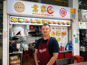 Mantan Chef Resto Din Tai Fung Kini Jualan Nasi Goreng di Food Court Mantan Chef Resto Din Tai Fung Kini Jualan Nasi Goreng di Food Court