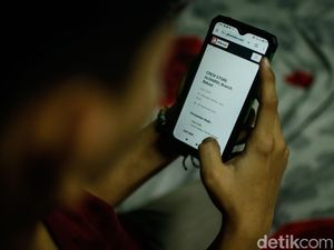 1.500 Lamaran Ditolak, Pria Ini Terdiam Ditanya Putrinya: Ayah Sudah Dapat Kerja? 1.500 Lamaran Ditolak, Pria Ini Terdiam Ditanya Putrinya: Ayah Sudah Dapat Kerja?