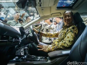 Menperin Agus Gumiwang Resmikan GIIAS 2025 Menperin Agus Gumiwang Resmikan GIIAS 2025