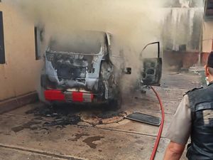 Penampakan Ambulans Korban Cinta Nurani Diduruk ku Aing