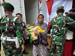 Bulog Gandeng TNI Optimalkan Gerakan Pangan Murah di Palembang Bulog Gandeng TNI Optimalkan Gerakan Pangan Murah di Palembang