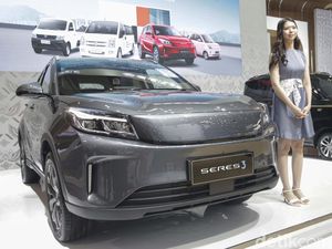 Seres 3 Meluncur di GIIAS 2025, SUV Listrik Stylish dengan Jarak Tempuh 400 Km Seres 3 Meluncur di GIIAS 2025, SUV Listrik Stylish dengan Jarak Tempuh 400 Km