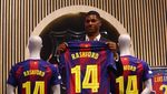 Viral Perbedaan Rashford Diresmikan Aston Villa dan Barcelona