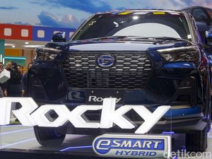 Daihatsu Rocky Hybrid Sudah Meluncur, Toyota Nggak Mau Bawa Raize Hybrid? Daihatsu Rocky Hybrid Sudah Meluncur, Toyota Nggak Mau Bawa Raize Hybrid?