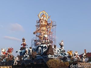 Patung Titi Banda Dicat Ulang, Pemkot Denpasar Anggarkan Rp 98 Juta Patung Titi Banda Dicat Ulang, Pemkot Denpasar Anggarkan Rp 98 Juta