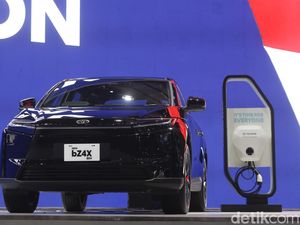 bZ4X Dirakit Lokal, Toyota Belajar Banyak dari Pengembangan Innova Listrik bZ4X Dirakit Lokal, Toyota Belajar Banyak dari Pengembangan Innova Listrik