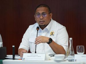 Andre Rosiade Bertemu Pengurus IKM di Batam, Ajak Dukung Pemda se-Indonesia Andre Rosiade Bertemu Pengurus IKM di Batam, Ajak Dukung Pemda se-Indonesia