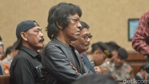 Deretan Tokoh PDIP Kompak Hadiri Sidang Vonis Hasto