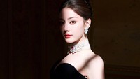 Potret Dilraba Dilmurat Jadi Model Brand Perhiasaan, Terpancar Aura Mahal