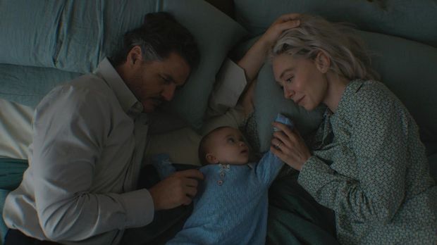 (L-R) Pedro Pascal as Reed Richards/Mister Fantastic, Ada Scott as Franklin Richards and Vanessa Kirby as Sue Storm/Invisible Woman in 20thin 20th Century Studios/Marvel Studios' THE FANTASTIC FOUR: FIRST STEPS. Photo courtesy of Marvel Studios. © 2025 20th Century Studios / © and ™ 2025 MARVEL