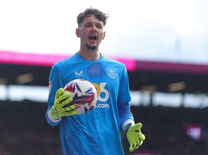 BURNLEY, ENGLAND - APRIL 21: James Trafford of Burnley during the Sky Bet Championship match between Burnley FC and Sheffield United FC at Turf Moor on April 21, 2025 in Burnley, England. (Photo by James Gill - Danehouse/Getty Images)