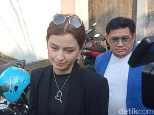 Penjelasan Kimberly Ryder Soal Ibunda Semprot Edward Akbar