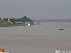 Wilayah di Jambi Mulai Diselimuti Kabut Asap Saat Pagi Hari
