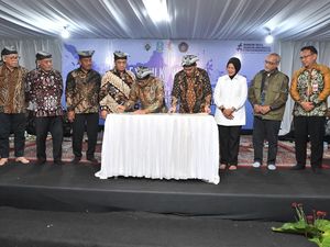 Mendes Teken MoU dengan UB, Gelar Rembuk Desa di Bojonegoro Mendes Teken MoU dengan UB, Gelar Rembuk Desa di Bojonegoro