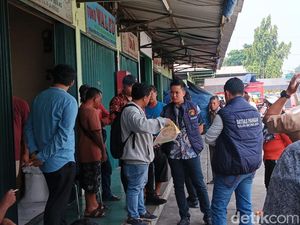 Prabowo Kecam Beras Oplosan, Pasar Induk Cipinang Diliputi Ketegangan Prabowo Kecam Beras Oplosan, Pasar Induk Cipinang Diliputi Ketegangan