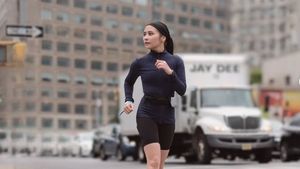 7 Gaya Prilly Latuconsina Lari di New York Bareng Pacar, Pamer Wajah Bareface