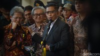 Potret Sekjen PDIP Hasto Kristiyanto Divonis 3,5 Tahun Penjara