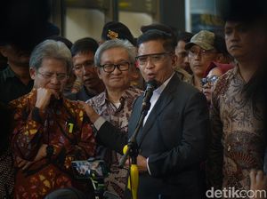 Potret Sekjen PDIP Hasto Kristiyanto Divonis 3,5 Tahun Penjara Potret Sekjen PDIP Hasto Kristiyanto Divonis 3,5 Tahun Penjara