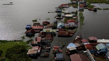 Topan Co-may Terjang Filipina, Desa-Desa Terendam Banjir