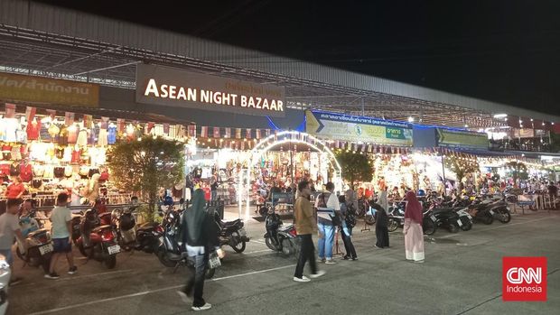 ASEAN Night Market ASEAN Night Market di Songkhla City, Thailand bagian selatan.