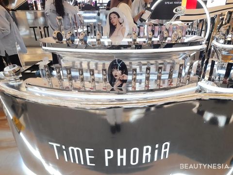 Beyond The Hype by Time Phoria di Senayan City Mall