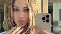 Foto: Jennifer Lopez Ulang Tahun Ke-56, Pamer Wajah Awet Muda Tanpa Makeup