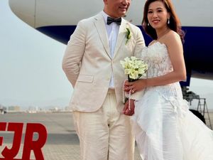 Pernikahan Viral di Langit, Influencer Gelar Resepsi di Pesawat Boeing 747 Pernikahan Viral di Langit, Influencer Gelar Resepsi di Pesawat Boeing 747