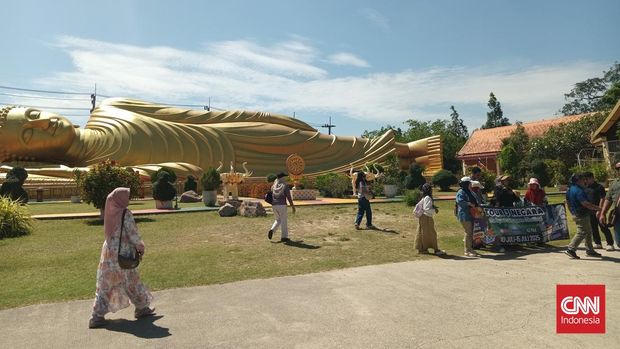 Patung Buddha Tidur di Songkhla, Thailand Patung Buddha Tidur di Songkhla, Thailand