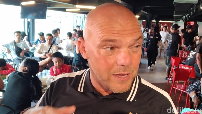 Pelatih Bali United, Johnny Jansen. (Foto: Krisna Pradipta/detikBali)