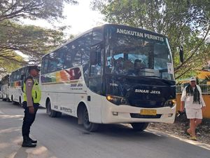 200 Turis Asing Nikmati Adat Amarasi di Istana Baun Kupang 200 Turis Asing Nikmati Adat Amarasi di Istana Baun Kupang