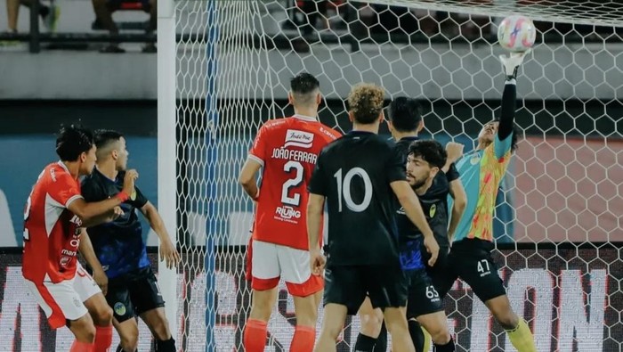 Uji coba Bali United vs PSIM Jogja di Stadion Kapten I Wayan Dipta, Bali, Sabtu (26/7/2025). Uji coba Bali United vs PSIM Jogja di Stadion Kapten I Wayan Dipta, Bali, Sabtu (26/7/2025).
